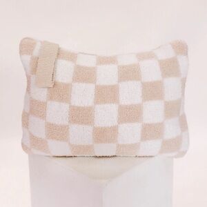 Sand Check Wristlet Quillow (50*60)